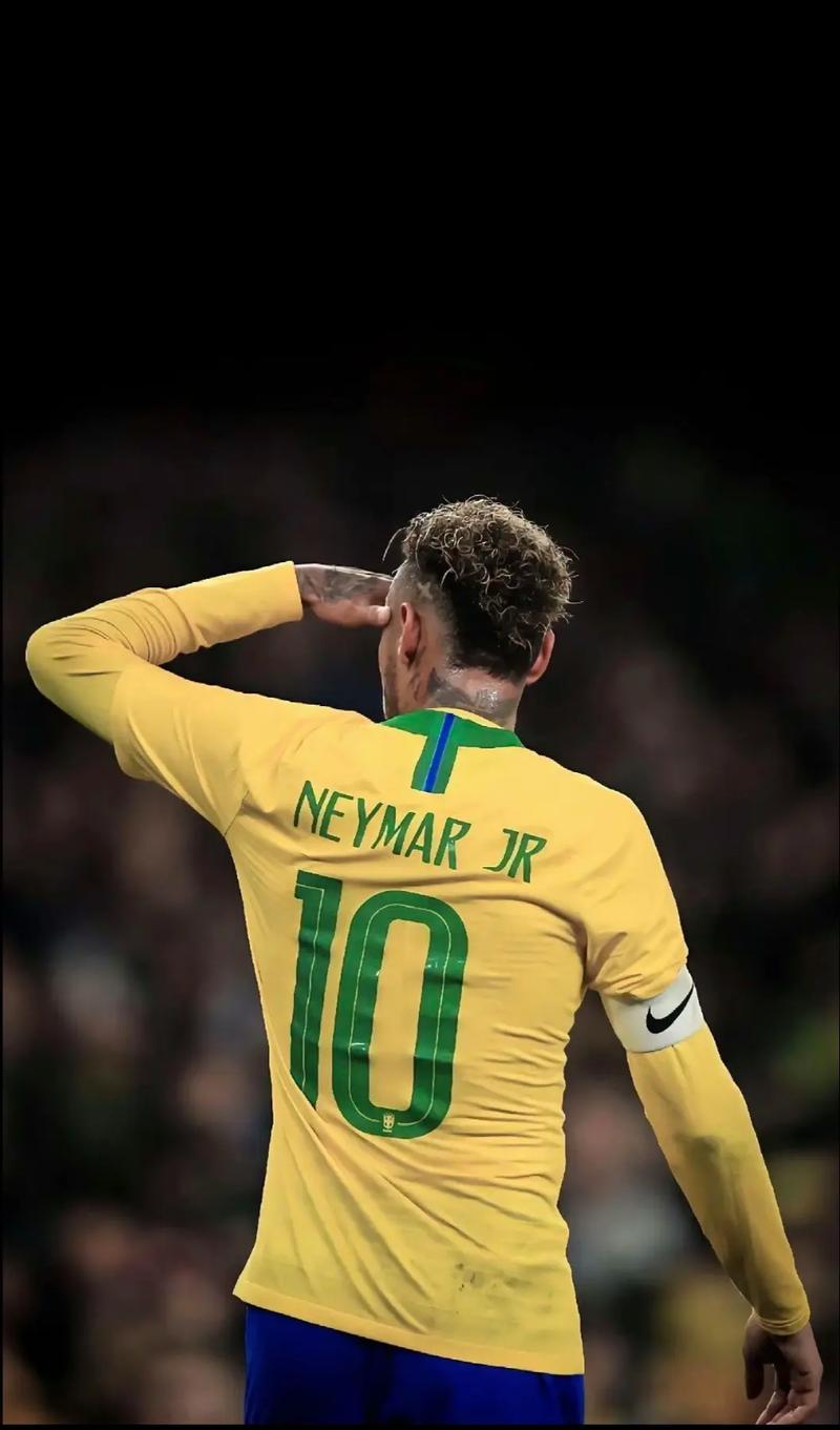 汪涵陪儿子马术竞赛！嚼槟榔超享受，夫妻交替带娃成热议焦点