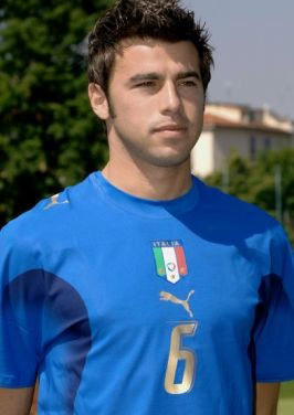 利物浦欧冠客战国米19人名单：萨拉赫无缘 基耶萨因病缺席