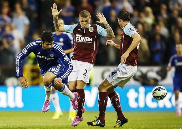 中足联细化“观众不当行为”细则：赛区将对球迷不当行为负责