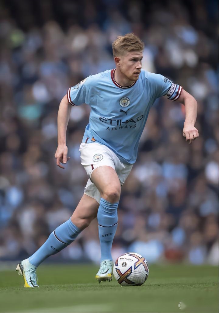 2球3助攻闪耀全场，奥利塞当选拜仁6-2弗赖堡最佳球员